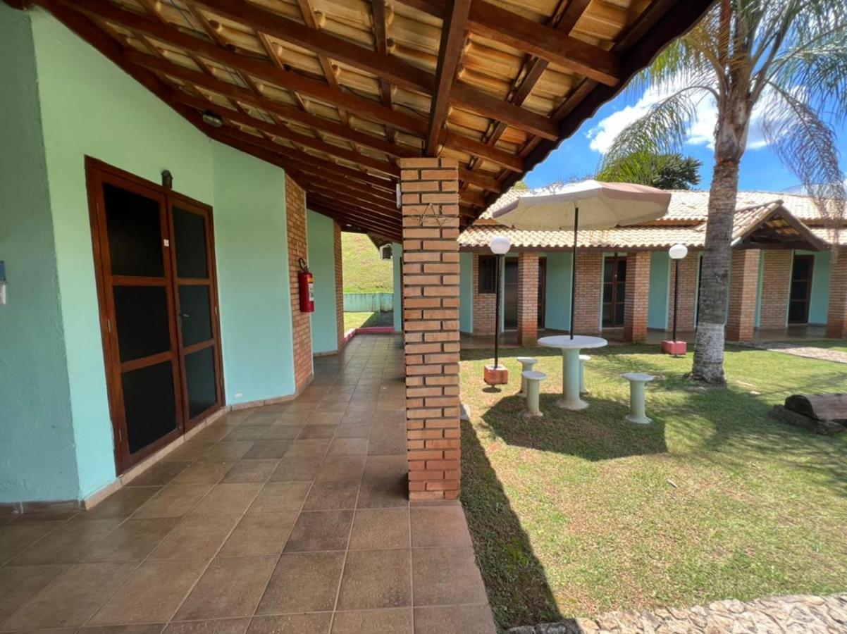 Pousada Vale Das Maritacas Monte Alegre do Sul Exterior photo